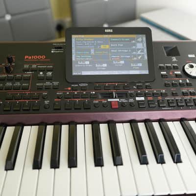 Korg PA1000 61-Key Professional Arranger 2017 - Present - Red image 10