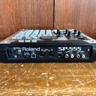 Roland SP-555 Creative Sampler with Performance Effects w/ power supply image 4