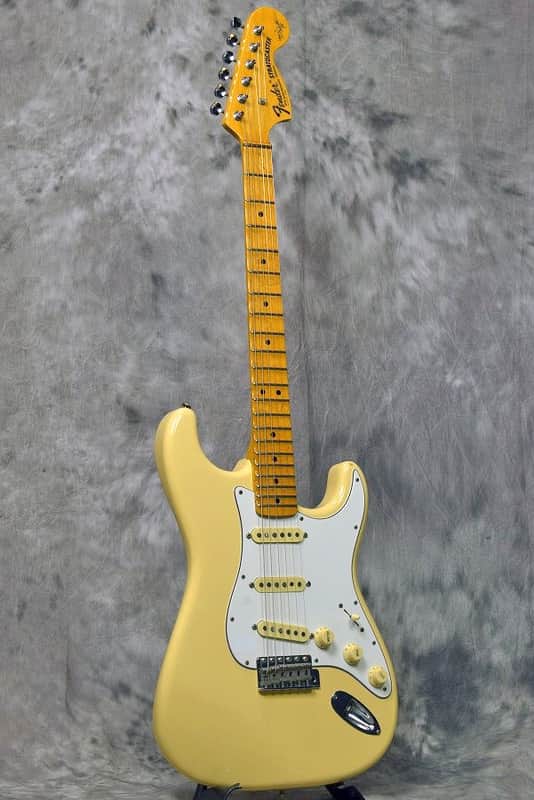 Fender Japan ST68-185YM Yngwie Malmsteen Signature Yellow White 08