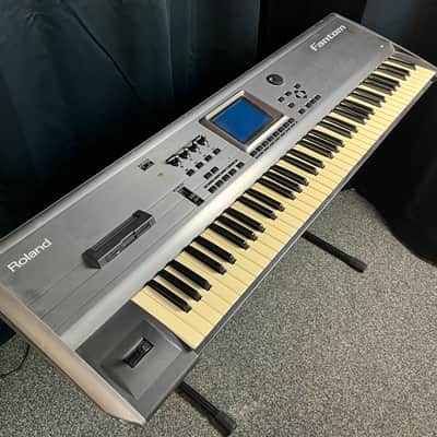 Roland Fantom FA76 Workstation image 3