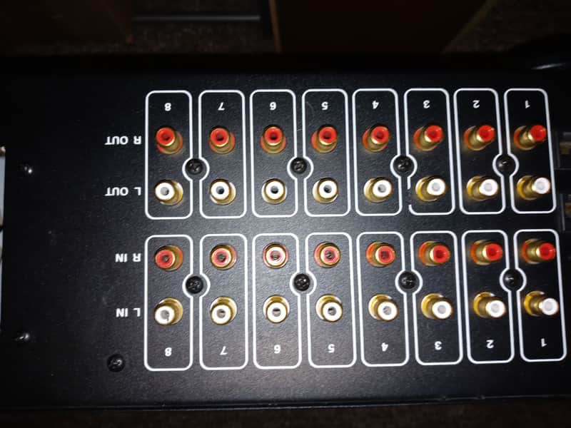 STEREO AUDIO SWITCHER image 1