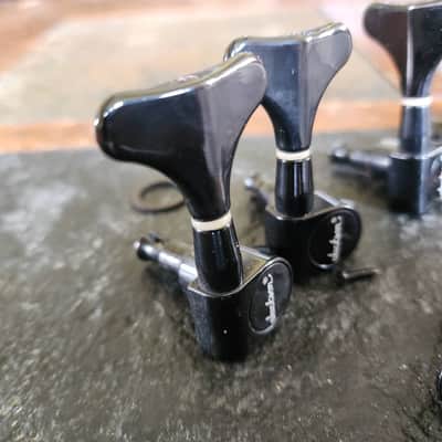 Jackson 5-string Ellefson Kelley 5-in-line bass tuners tuning machines - blk image 2