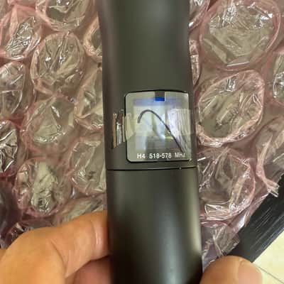 Shure UR2 Wireless Handheld Microphones with KSM9 Capsules – H4 Band, worldwide shipping image 5