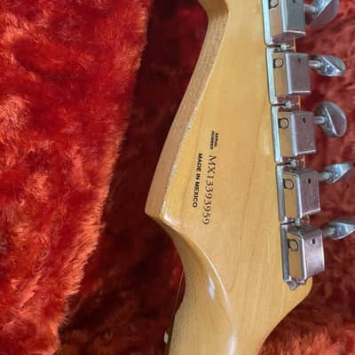 Fender Road Worn '60s Stratocaster with Rosewood Fretboard 2009 - 2018 - 3-Color Sunburst image 6