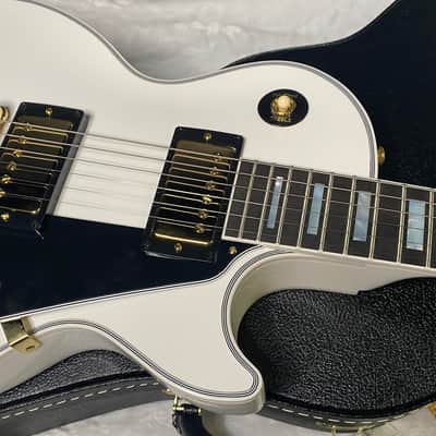 NEW! Gibson Les Paul Custom - Alpine White - Ebony Board - Authorized Dealer - Only 9.9lbs - G06454 image 2