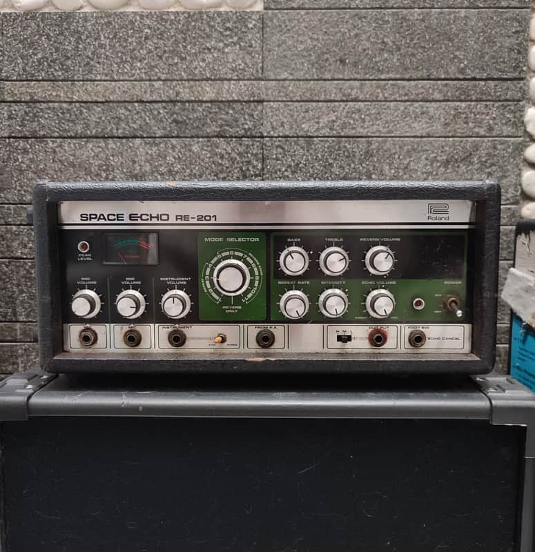 Roland RE-201 Space Echo Tape Delay / Reverb 1974 - 1988 - Black image 1