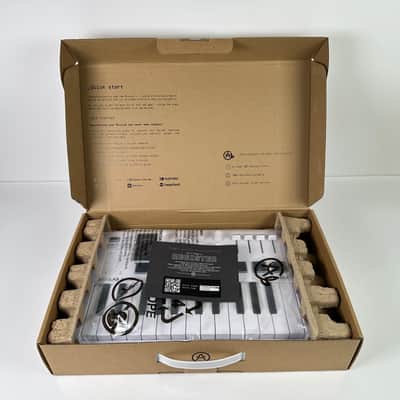 Arturia MiniLab 3 MIDI Keyboard Controller 25 Synth Keys USB Pad Triggers image 3