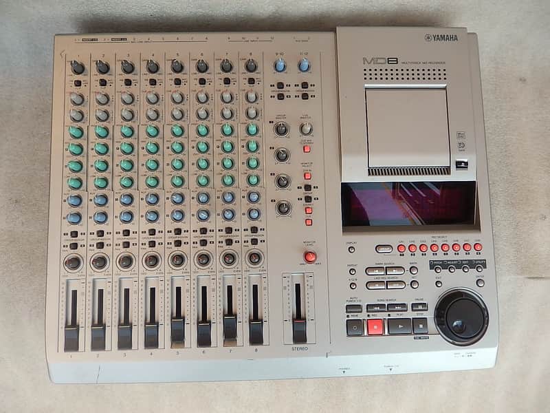 Yamaha MD 8 Multitrack 8 - Track Mini Disc Recorder Studio Gray