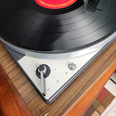 Dual 1219 Turntable image 10