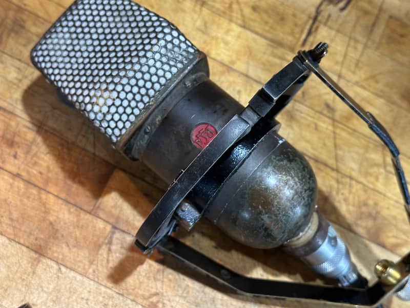 RCA Type KU-3A Model MI-10001 Unidirectional Ribbon Microphone