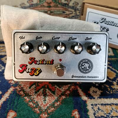 Nine Volt Nirvana Joe Gagan Dinosaur Custom Fuzz RARE FREE