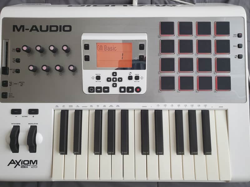 M-Audio Axiom Air 25 2013 - Ivory White (Controller Only - Ignite Software Discontinued) image 1