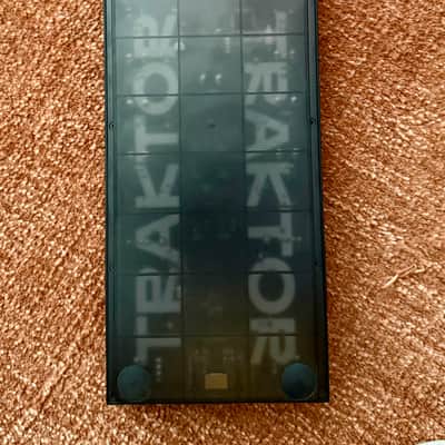 Traktor Kontrol Z1 MK2 DJ Mix Controller4-deck DJ Mixing Controller with Stem Control Layer image 4