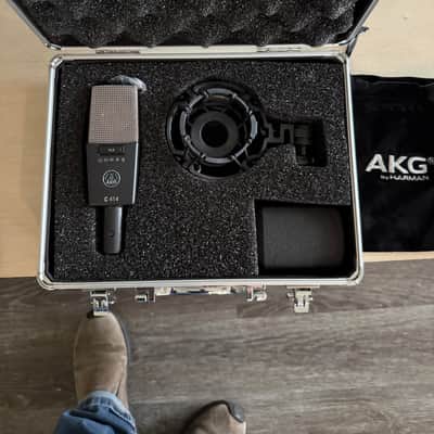 AKG C414 XLS Large Diaphragm Multipattern Condenser Microphone 2010s - Black image 2