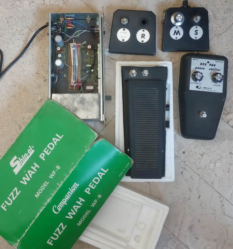 Shin-Ei 8TR Fuzz Wah Pedal '70 + KPS 900 PHASE SHIFTER + Switches e un riverbero a molla image 1