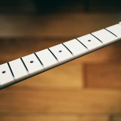 Stratocaster Neck – Maple | Unfinished | 21 Frets | Bone Nut imagen 7