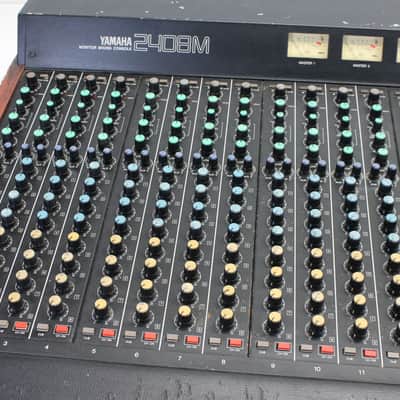Yamaha 2408M 24 channel monitor mixing console image 3