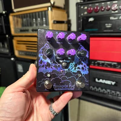 EarthQuaker Devices Avalanche Run Custom Color image 1