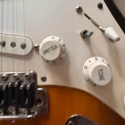 1999 Fender Stratocaster Classic 50's series - Two Tone Sunburst. MIM Many Upgrades! image 7