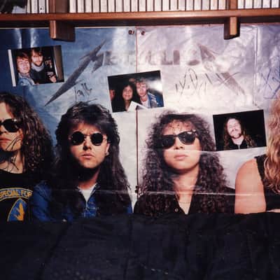 Metallica Autograph 1988 (Jason Newsted,James Hetfiel...) 1988 + Kirk Hammett's Guitar Pick 1988 image 2