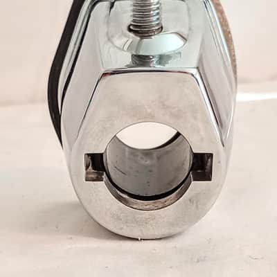 Unmarked MOUNTING BRACKET FOR TOMS, SNARE 7/8" DIAM SHIPS FREE TO CUSA! - CHROME image 3