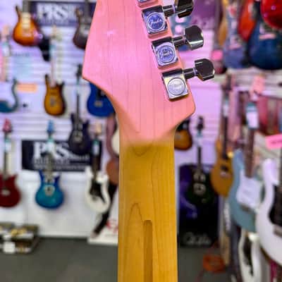 Fender American Stratocaster 2001, Sunburst with Case - Pre Owned image 13