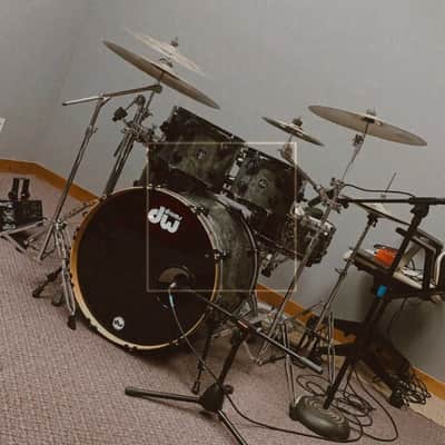 DW Collector's Series Drum Set image 5