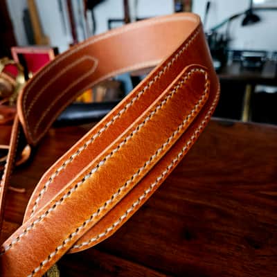 Hand Made, Hand Stitched Guitar strap "Rockatansky" in Burnt Tan & Cream - Vegetable Tanned Leather image 6