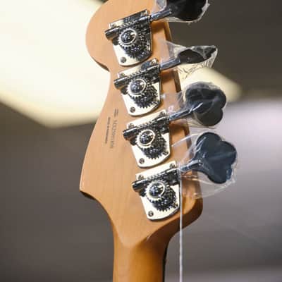 Fender Player Series II Jazz Bass Limited Edition in British Racing Green w/ Tweed Case (Excellent) *Free Shipping* image 8