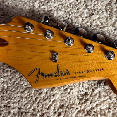 Fender Vintera '50s Stratocaster Modified with Maple Fretboard 2021 Model with 75th stamp in 2-Color Sunburst image 9