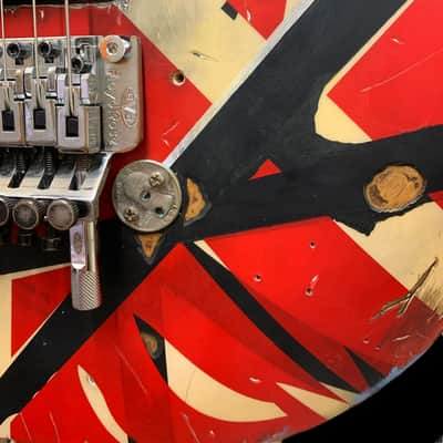 EVH frankenstrat Lefty franky type 2018-2023 - Black & Red, White image 5
