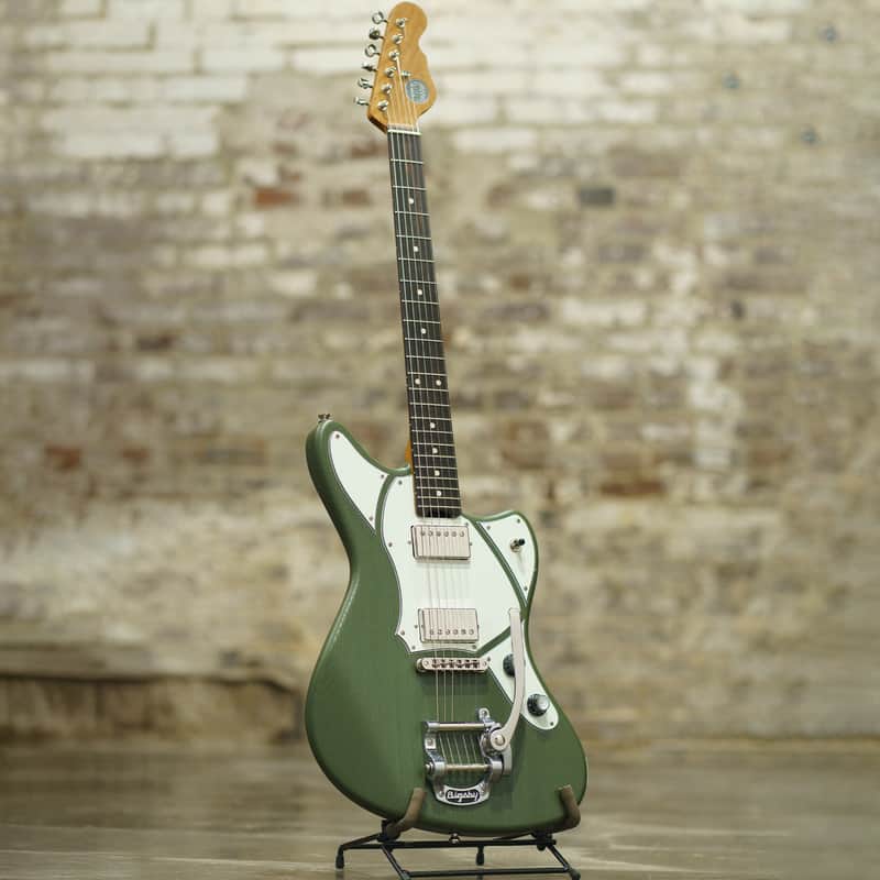 Veritas Riverton 2025, Olive Green Open Grain Satin image 1