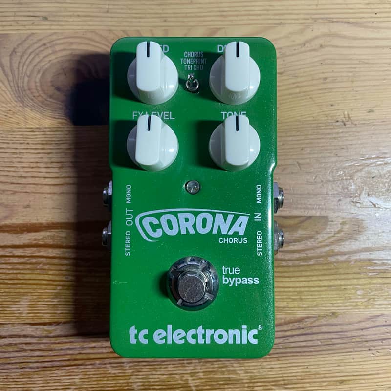 TC Electronic Corona Chorus 2011 - Present - Green image 1