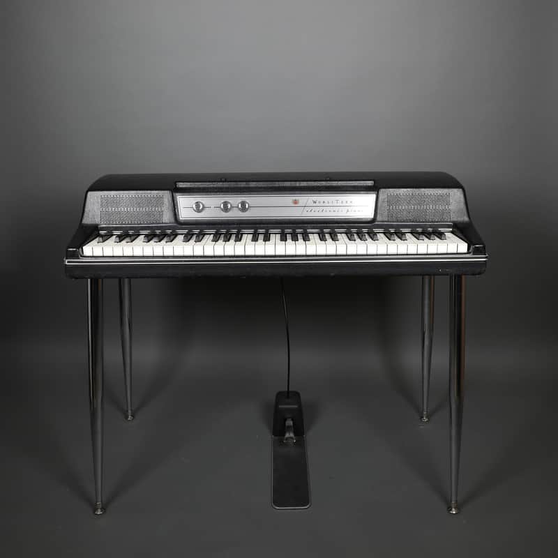 1973 Wurlitzer 200 Black