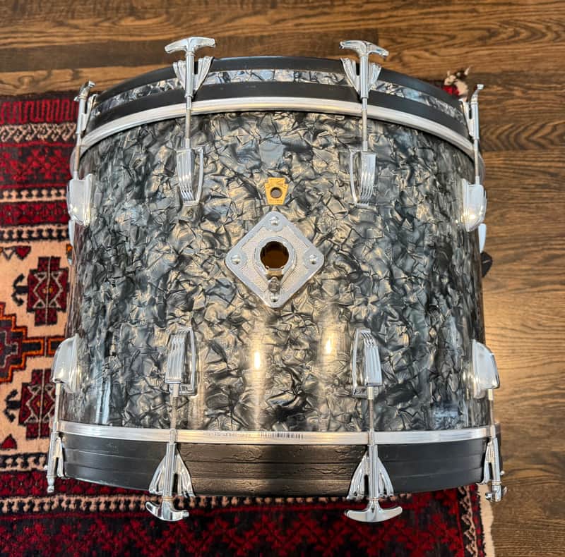 Ludwig 14x22"Bass Drum Black Diamond Pearl image 1