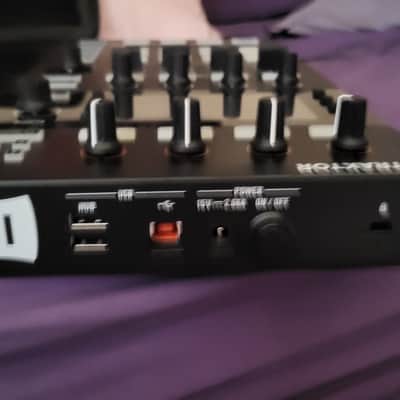 Native Instruments Traktor Kontrol D2 2010s - Black image 4