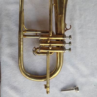 Couesnon Flugelhorn Lacquer with Used double case. image 3