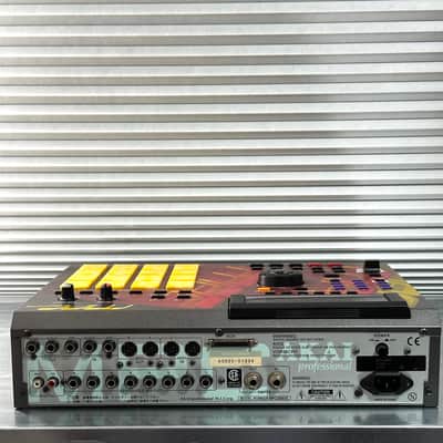 Akai MPC2000XL MCD MIDI Production Center 2006 - 2007 - Blue image 4