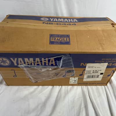 Yamaha NS-C444 Center Channel Speaker image 9
