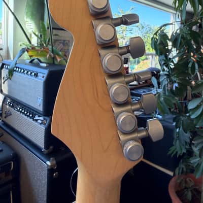 Fender Strat Plus with Maple Fretboard 1991 Midnight Wine image 8