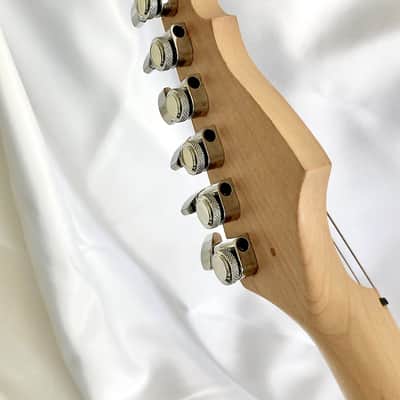 G&L LEGACY 2005 - Light Metallic Lacquer image 11