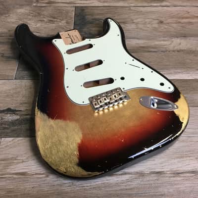 Made to Order - FRANCHIN Mercury guitar body Relic Aged Nitro Lacquer OVER METALLIC LEAF (Sunburst/ Black/ White/ Blue/ Green/ Yellow/ Red/ Pink/ Burgundy/ Purple/ Gold/ Silver/ Copper, etc.) Basswood Poplar Stratocaster-Strat-S-Style Made in Italy image 7