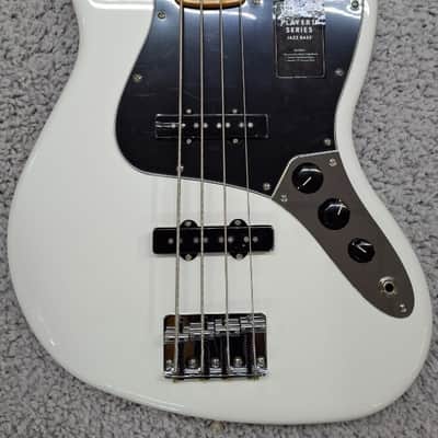 Mint Fender Player II Jazz Bass guitar, Maple Fingerboard, Polar White - MIM image 3