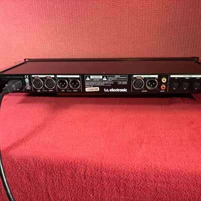 TC Electronic M2000 Multi-Effect Unit The Wizard Series image 2