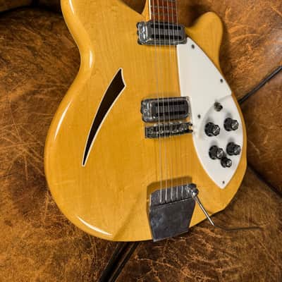 Rickenbacker 365 NS - 1967 - Mapleglo image 12
