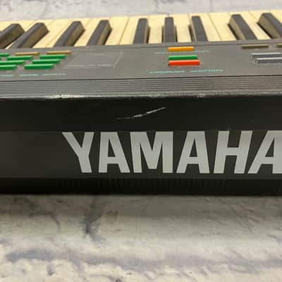 Yamaha PSR-6 Digital Synthesizer Keyboard image 8