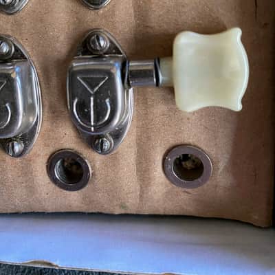 Epiphone (Kolb) 3 per side 1950s - Nickel tuners image 2