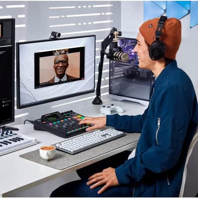 Rode RODECaster Pro II Integrated Audio Production Console with SanDisk 32GB microSD Card and StreamEye Polishing Cloth image 6