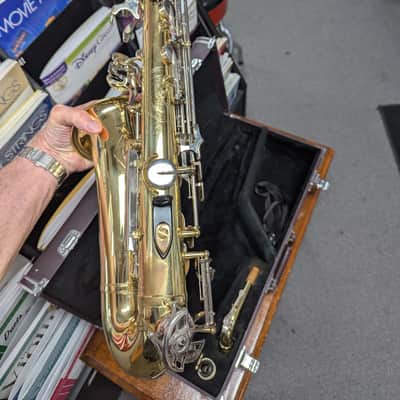Yamaha Yas23 Alto Saxophone - Brass image 5