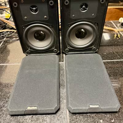 Boston Acoustics HD5 Bookshelf Speakers w/ brackets; Tested SEE VIDEO image 2